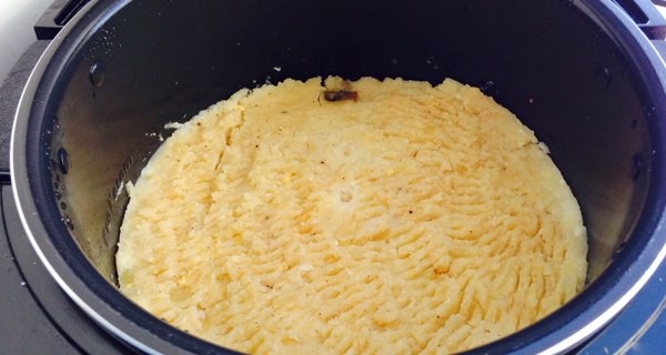 ЗАПЕКАНКА С МЯСОМ И ГРИБАМИ В МУЛЬТИВАРКЕ