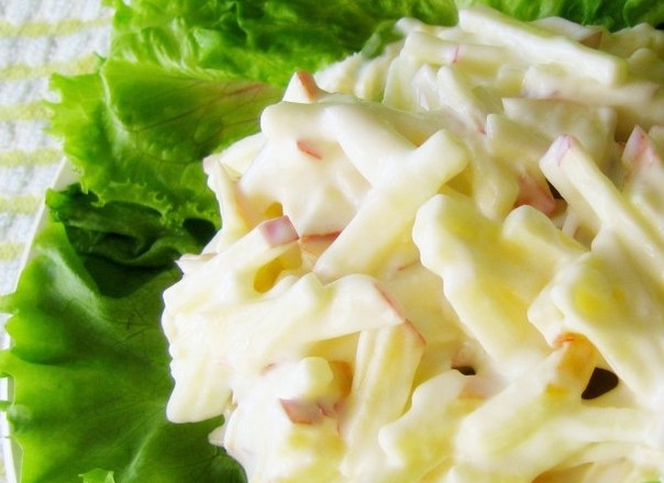 СЫРНЫЙ САЛАТ С ЯБЛОКОМ