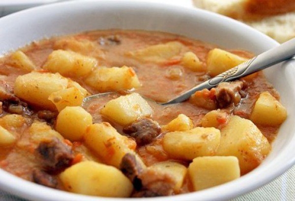 КАРТОШКА ТУШЕННАЯ С МЯСОМ