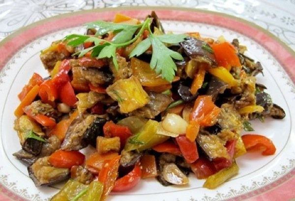 Соте из баклажанов и моркови