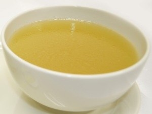 Бульон из мяса или курицы деткам до года