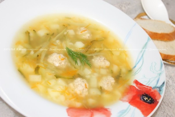 Детское меню - рассольник с рисом и фрикадельками