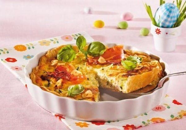 Деревенский пирог из картофельного теста с мясом и овощами!