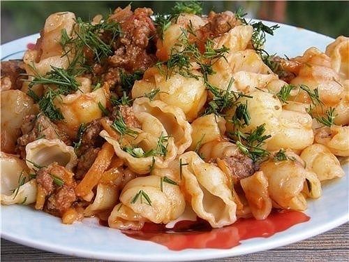 Макароны по-флотски &ndash; классика повседневного меню