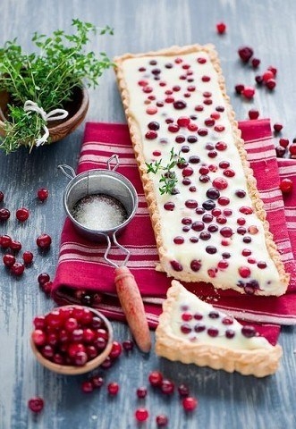 Тарт с клюквой и белым шоколадом.