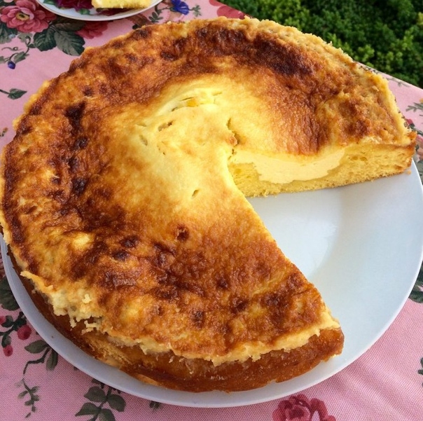 ПИРОГ С ТВОРОГОМ И СМЕТАННОЙ НАЧИНКОЙ
