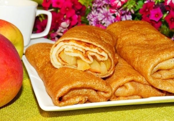 ТВОРОЖНЫЕ БЛИНЫ С КАРАМЕЛЬНЫМИ ЯБЛОКАМИ