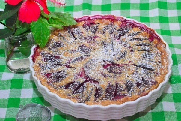 КЛАФУТИ С СЛИВОЙ
