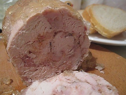 КУРНАЯ ВЕТЧИНА ИЗ БАНКИ