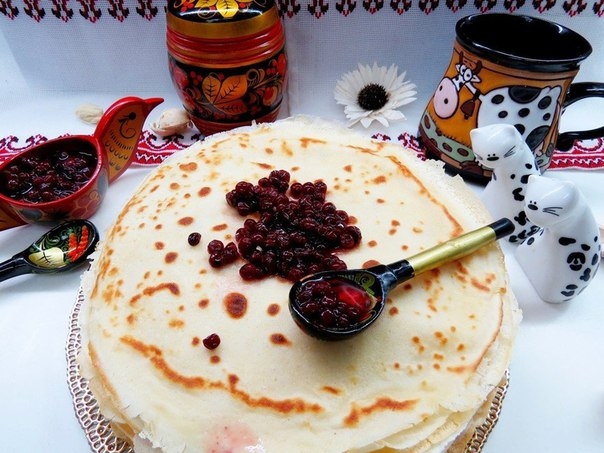 ВКУСНЫЕ БЛИНЧИКИ НА МОЛОКЕ И СМЕТАНЕ