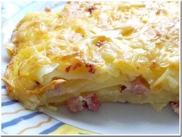 Картофельная запеканка с копчёным окороком Картофельная запеканка с копчёным окороком