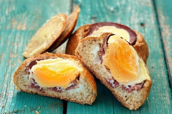 ЗАПЕЧЕННЫЕ БУЛОЧКИ С ВЕТЧИНОЙ И ЯЙЦОМ!