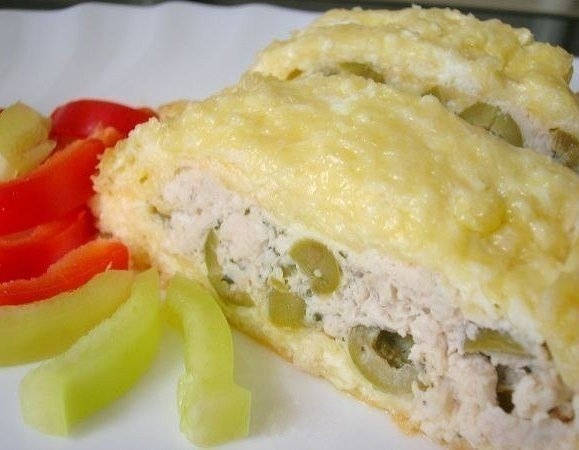 НОВЫЙ РЕЦЕПТ! Рулет из курочки, сыра и маслин!