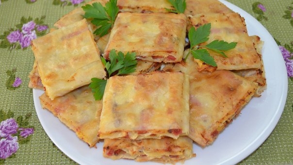 Жареный лаваш с колбасой и сыром!