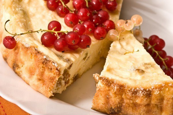 Творожная запеканка с яблоком и грушей!