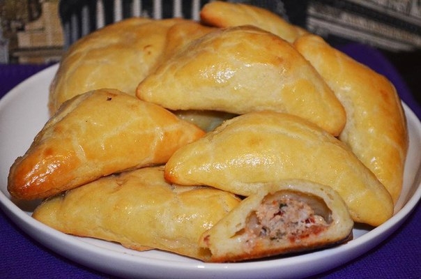 КОНВЕРТИКИ С МЯСОМ ИЗ ТВОРОЖНОГО ТЕСТА:)