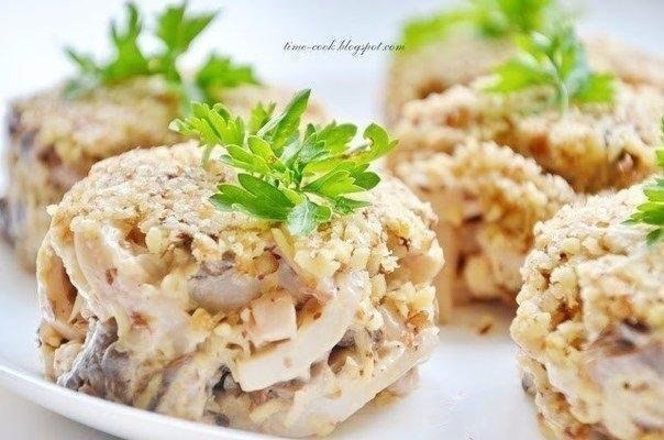 ОРЕХОВЫЙ САЛАТ С КАЛЬМАРАМИ :)