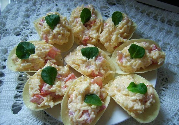 ТОП-7 ВАРИАНТОВ ВКУСНОЙ ЗАКУСКИ НА ЧИПСАХ К НОВОМУ ГОДУ :)