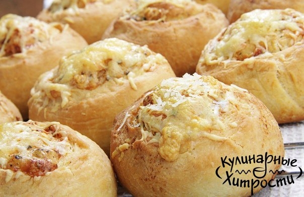 СЫТНЫЕ БУЛОЧКИ С СЫРОМ