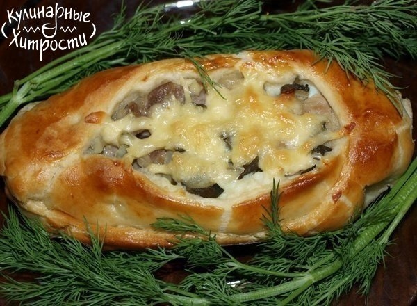 ЛОДОЧКИ ИЗ СЛОЁНОГО ТЕСТА, С МЯСОМ И СЫРОМ