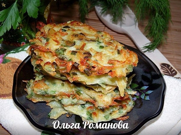 Драники с зелёным луком и чесноком