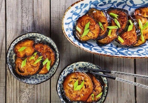 Баклажаны с ореховым соусом (постные)