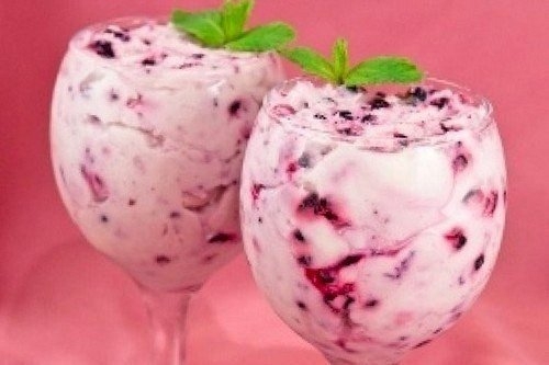 Десерт с маскарпоне и ягодами