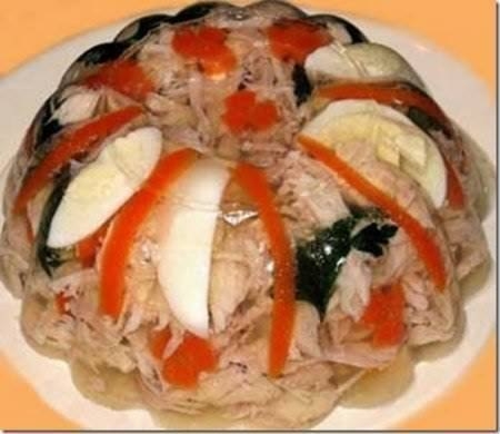 ХОЛОДЕЦ ИЗ КУРИНЫХ ОКОРОЧКОВ. ХОЛОДЕЦ ИЗ КУРИНЫХ ОКОРОЧКОВ.