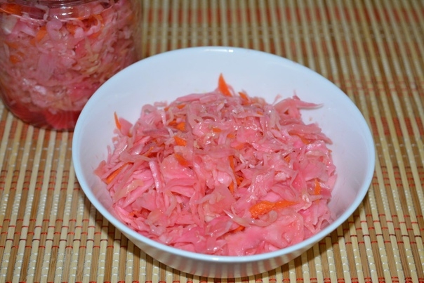 Капуста маринованная со свеклой и морковью быстрого приготовления в банках Капуста маринованная со свеклой и морковью быстрого приготовления в банках
