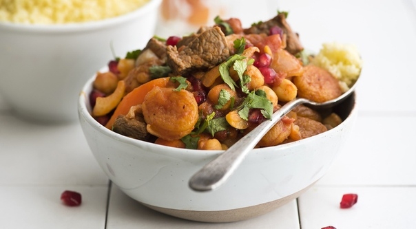 РАГУ С БАРАНИНОЙ,КУРАГОЙ И НУТОМ РАГУ С БАРАНИНОЙ,КУРАГОЙ И НУТОМ