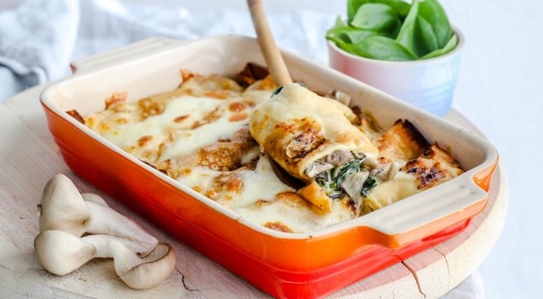 БЛИНЧИКИ С ГРИБАМИ,ШПИНАТОМ И СЫРОМ БЛИНЧИКИ С ГРИБАМИ,ШПИНАТОМ И СЫРОМ