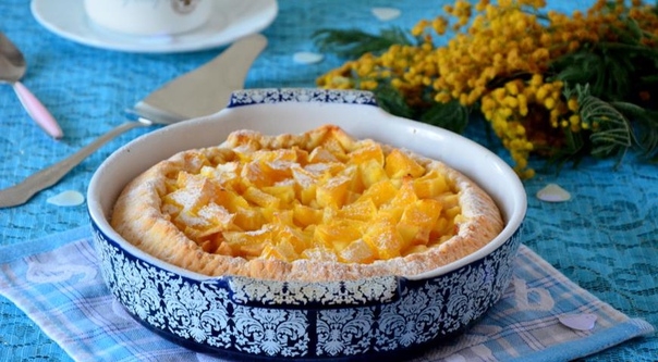 Шарлотка с яблоками и апельсином Шарлотка с яблоками и апельсином