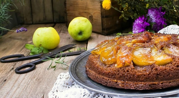 Сибирский перевёртыш с антоновскими яблоками и черемуховой мукой Сибирский перевёртыш с антоновскими яблоками и черемуховой мукой
