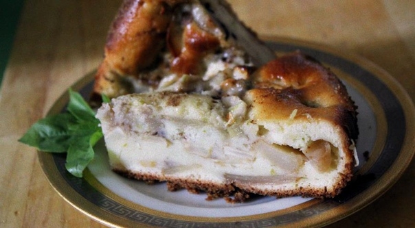 Шарлотка с яблоками, бананом и лаймом Шарлотка с яблоками, бананом и лаймом