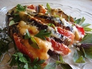 Баклажаны с сыром и чесноком - Баклажанный веер Баклажаны с сыром и чесноком - Баклажанный веер