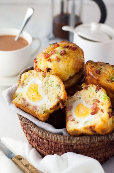 Маффины с яйцами и беконом