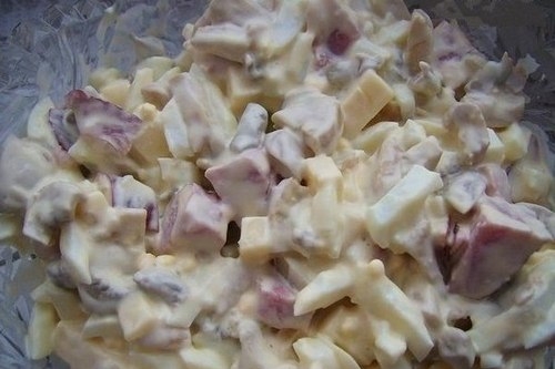 Салат &laquo;Купеческий&raquo; с говядиной и маринованным луком