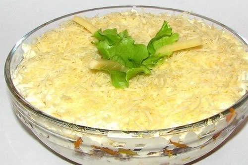 Салат с шампиньонами и сардинами
