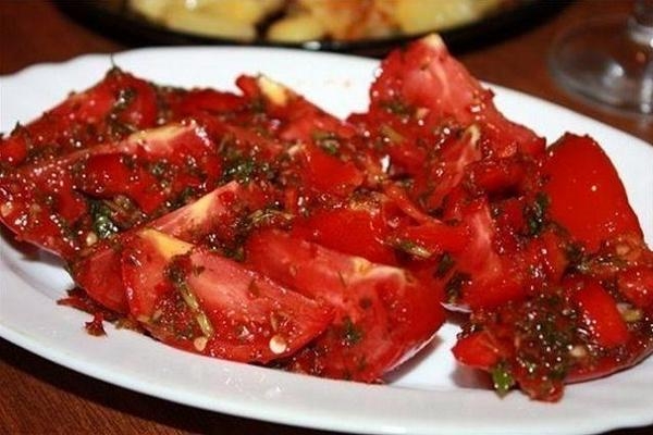 Помидоры по-корейски с перцем чили
