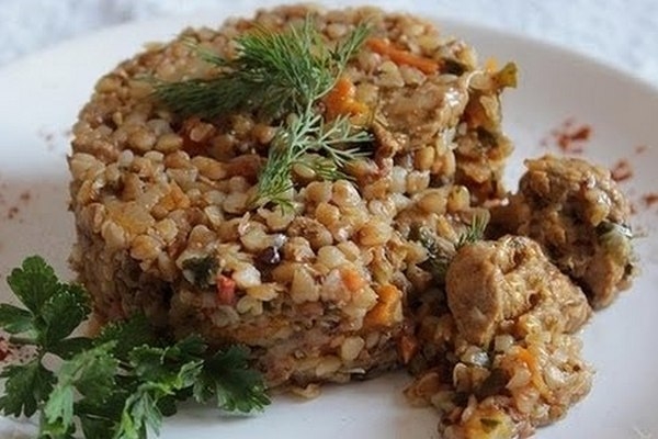 Гречка со свининой и грибами в духовке