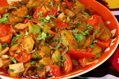 Баклажаны тушеные с мясом в мультиварке