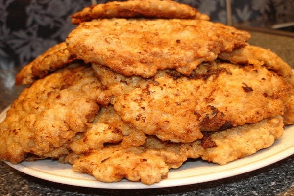 Отбивные из мясного фарша в панировке