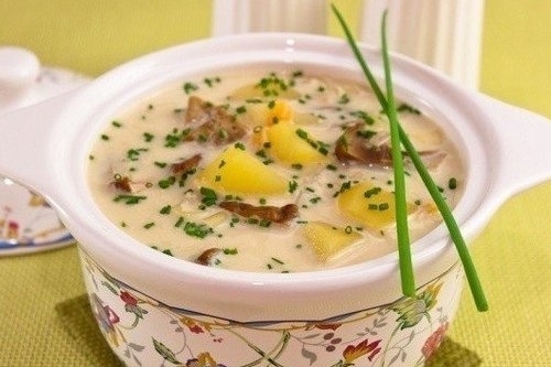 Сырный суп с картофелем и белыми грибами