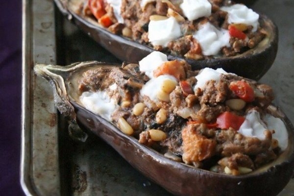 Запеченные баклажаны со сливками и сыром