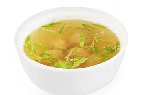 Бульон с фрикадельками из куриного филе