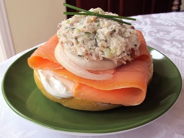 Салат из копченой рыбы. Салат из копченой рыбы.