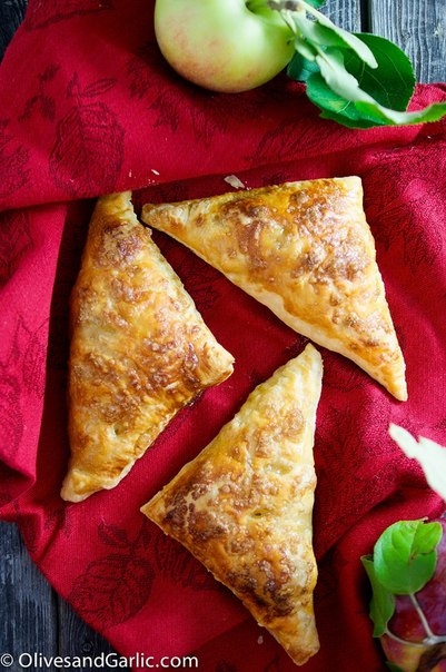 Яблочные слойки с корицей. Яблочные слойки с корицей.
