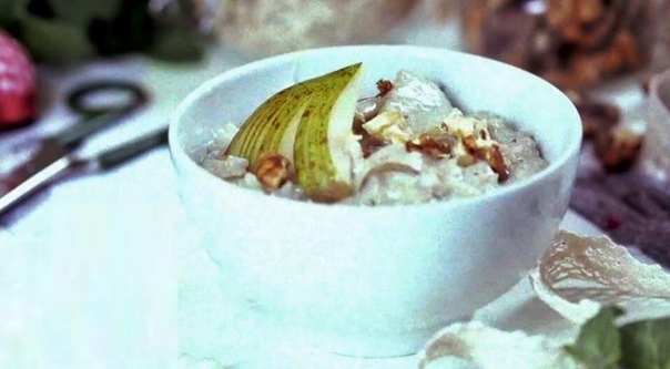 ОВСЯНКА С ГРУШЕЙ И СГУЩЕНКОЙ