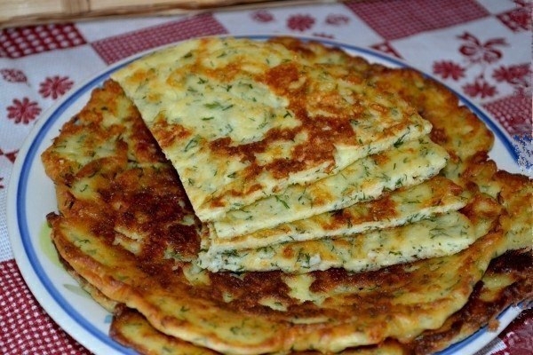 САМЫЕ ЛЕНИВЫЕ СЫРНЫЕ ЛЕПЁШКИ