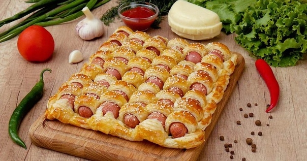КАК ПРИГОТОВИТЬ ПИРОГ С СОСИСКАМИ